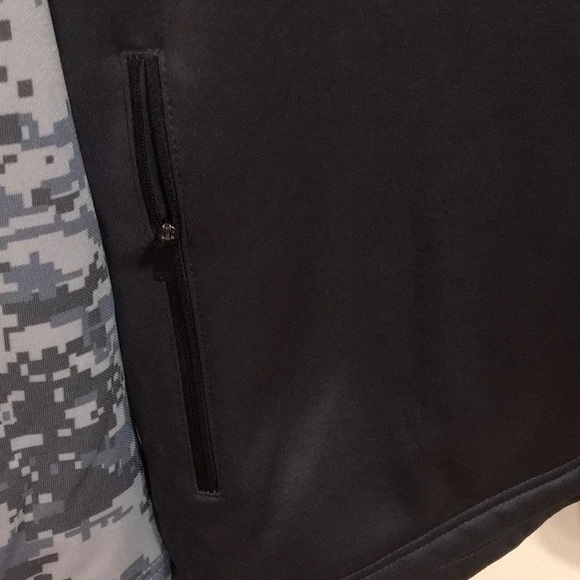 Us army Hoodie zipper pockets , new never worn, bigger hoodie, to big for me, - Picture 5 of 10